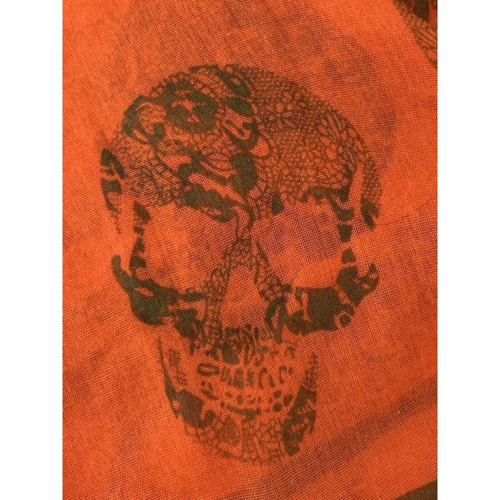 Natasha Women's Orange Green All Over Skull Pattern Infinity Scarf 35.5 X 37.5 - Picture 4 of 8